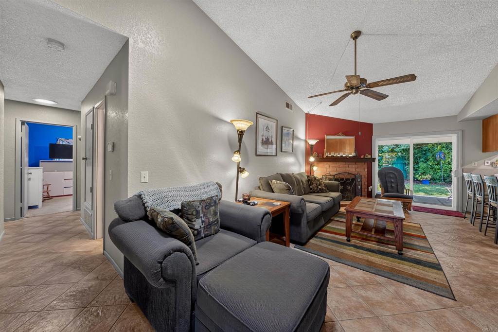 10131 Tres Lagos Court