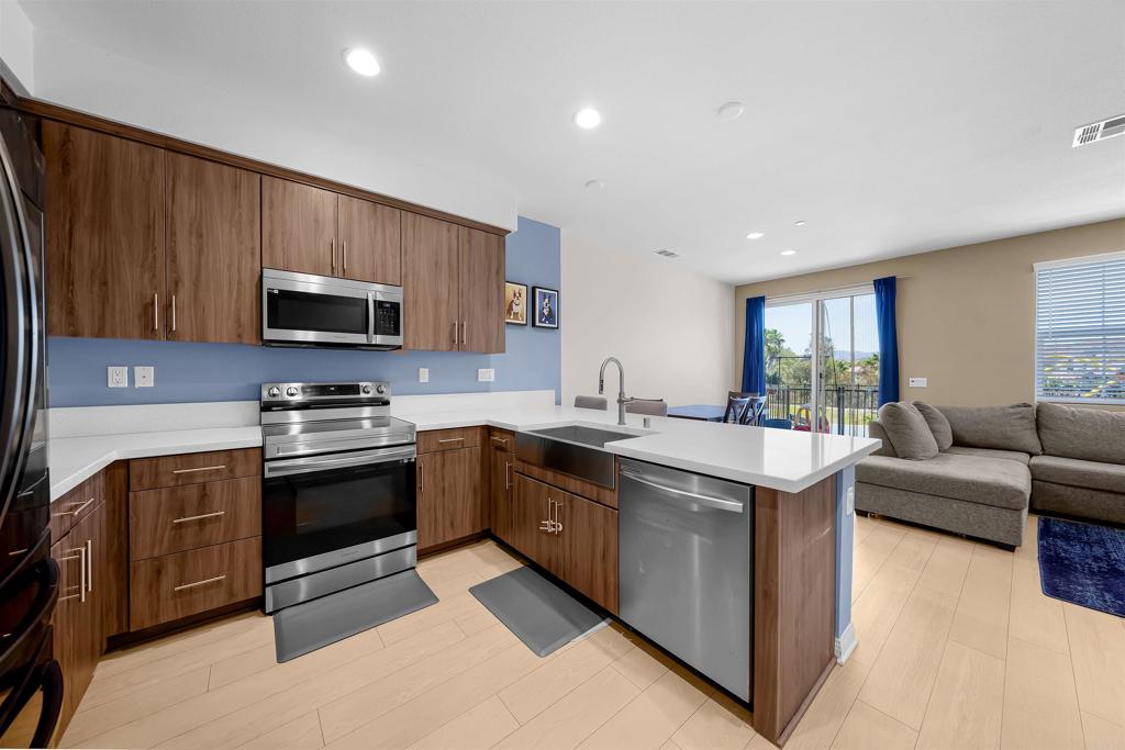 10529 Graphite Street