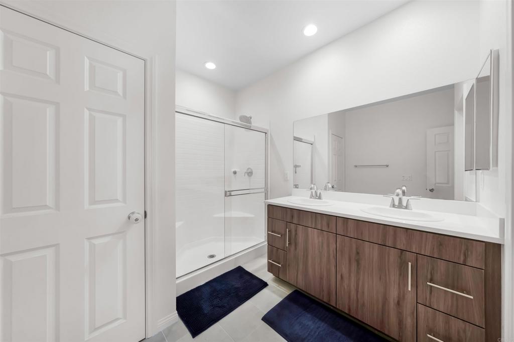 10529 Graphite Street