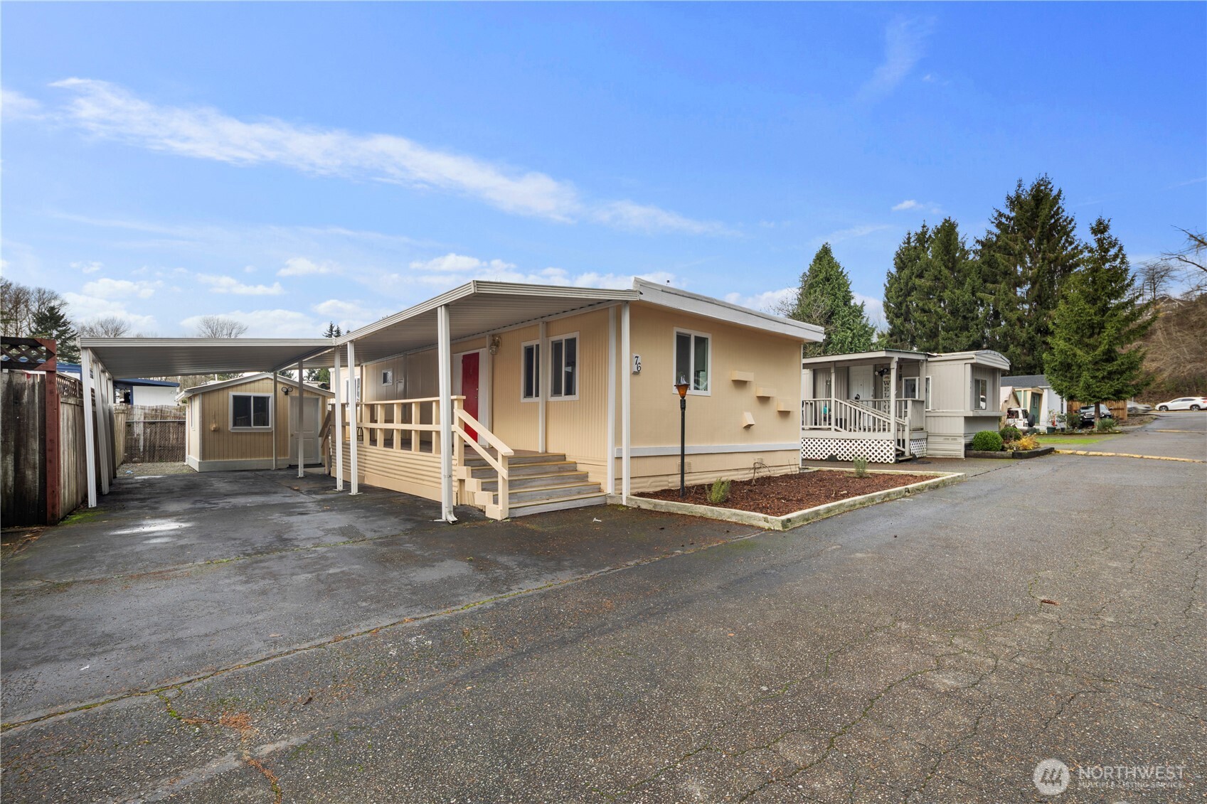 10515 Woodinville Dr Unit: 76
