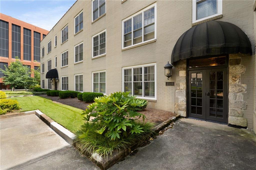 28 COLLIER Road NW Unit 12