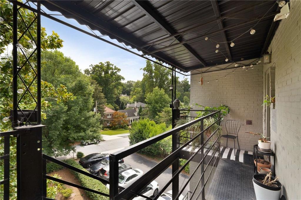 28 COLLIER Road NW Unit 12