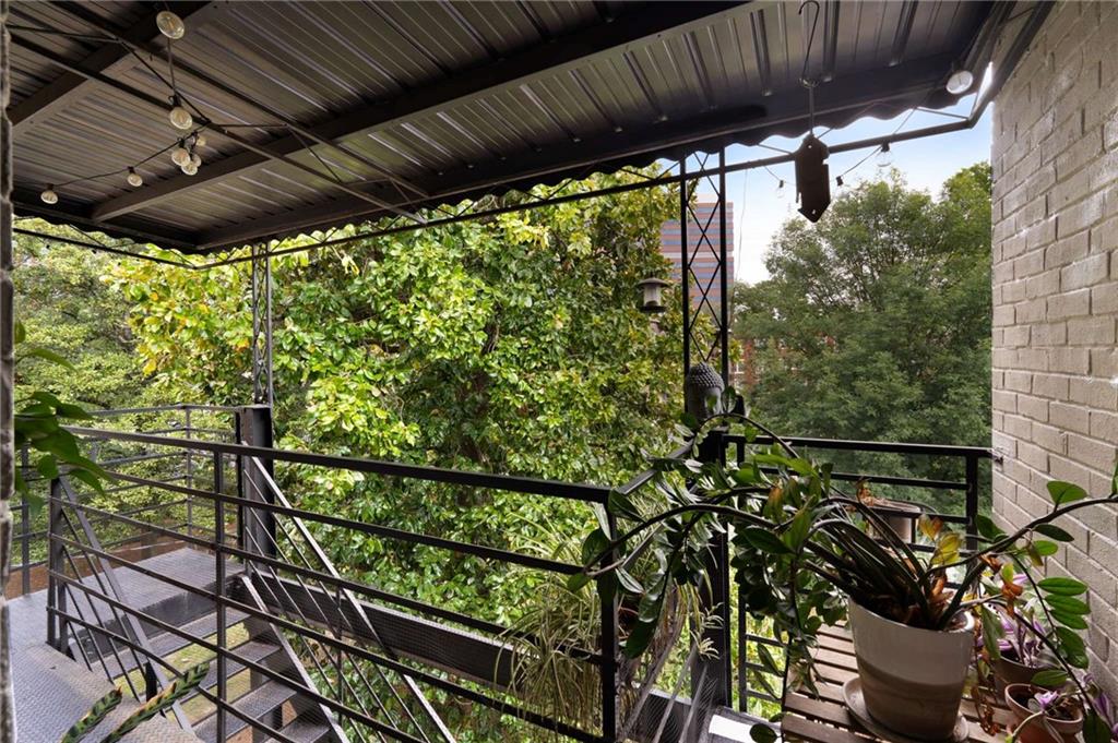 28 COLLIER Road NW Unit 12