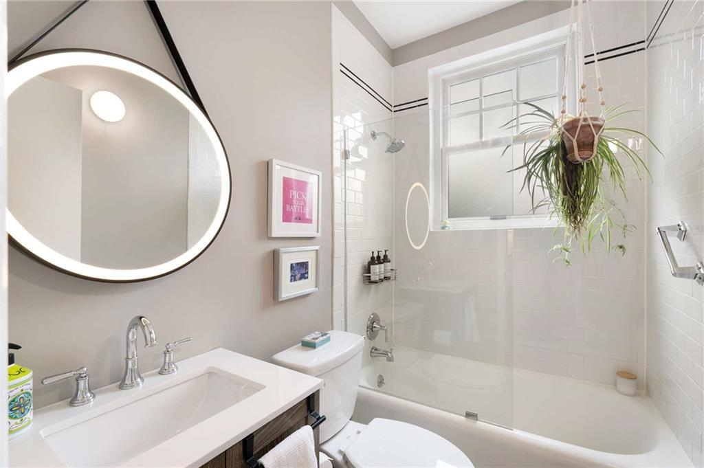 28 COLLIER Road NW Unit 12