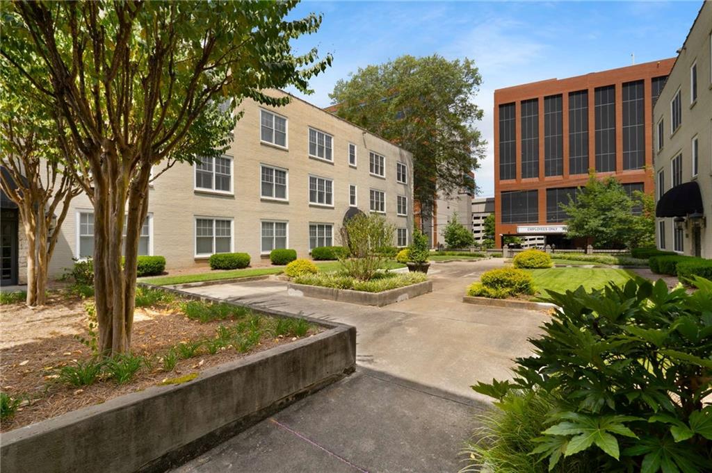 28 COLLIER Road NW Unit 12