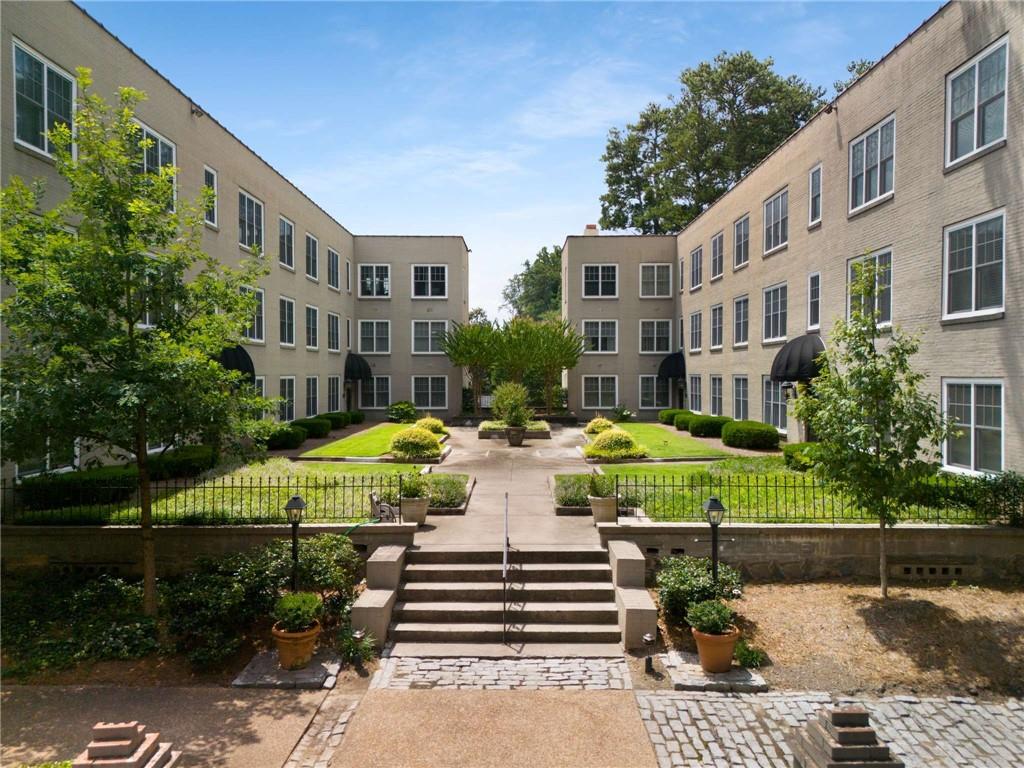 28 COLLIER Road NW Unit 12