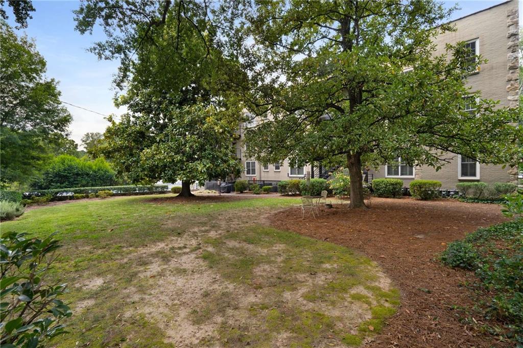 28 COLLIER Road NW Unit 12