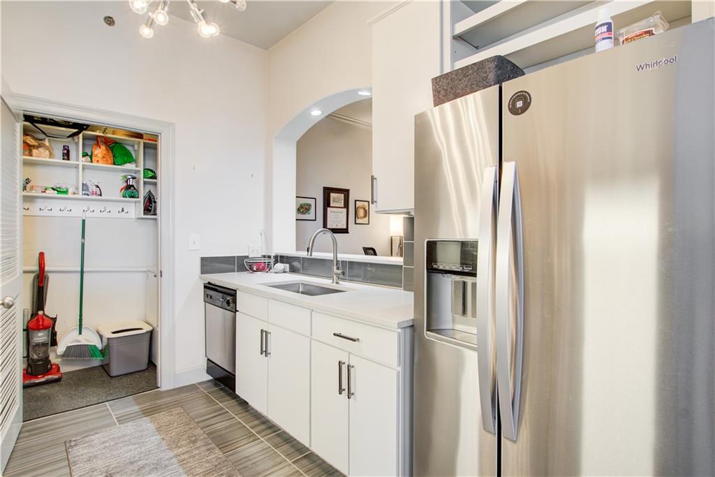 3445 STRATFORD Road NE Unit 1603