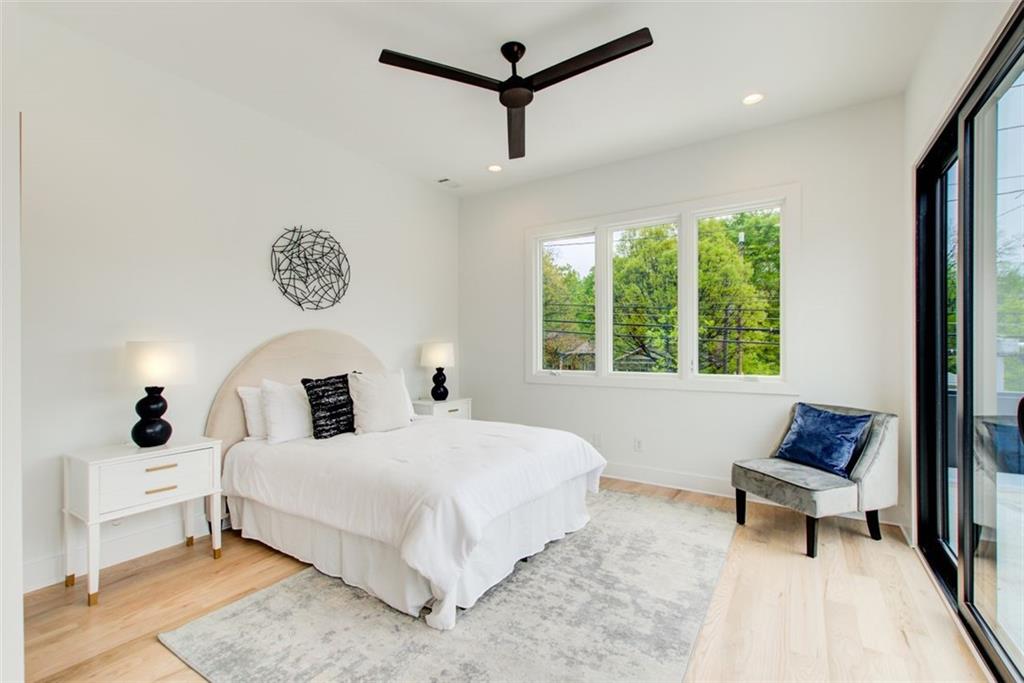 1142 Boulevard Drive NE