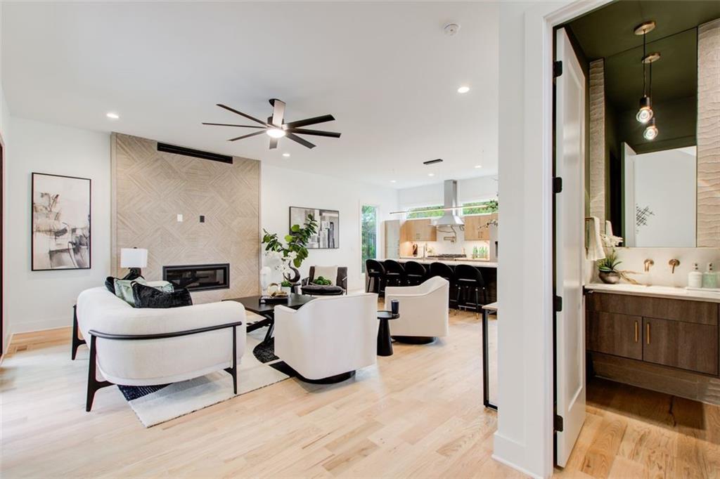 1142 Boulevard Drive NE