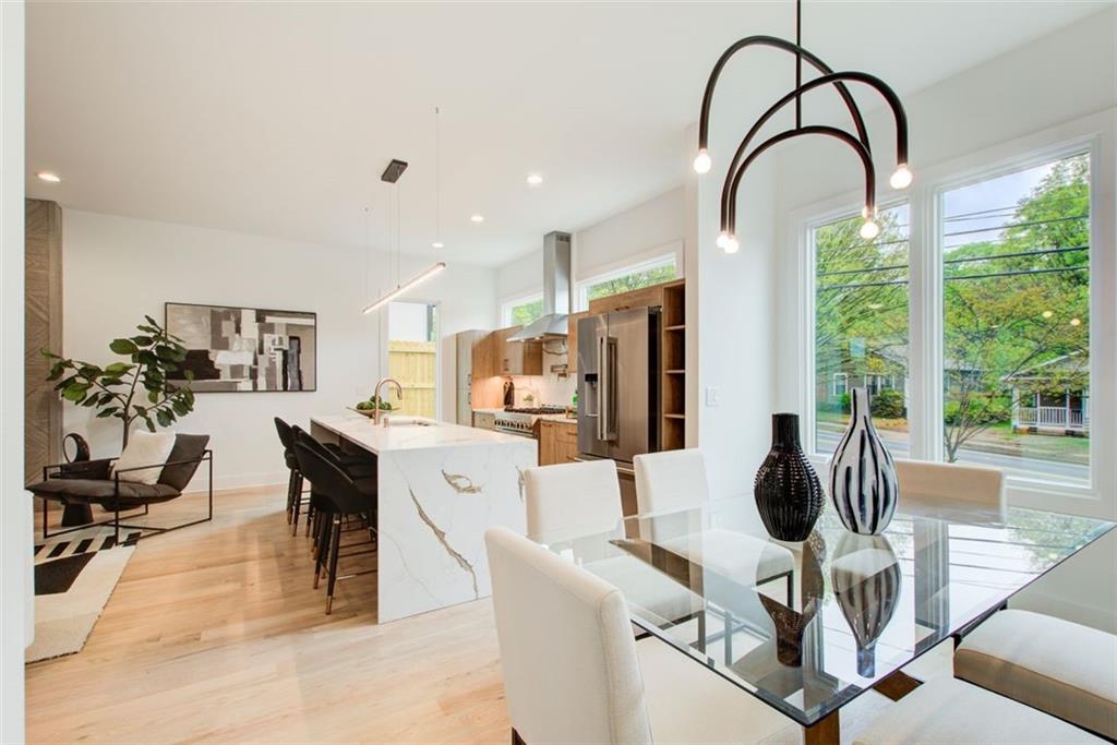 1142 Boulevard Drive NE