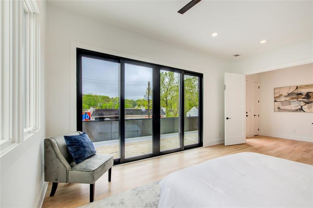 1142 Boulevard Drive NE