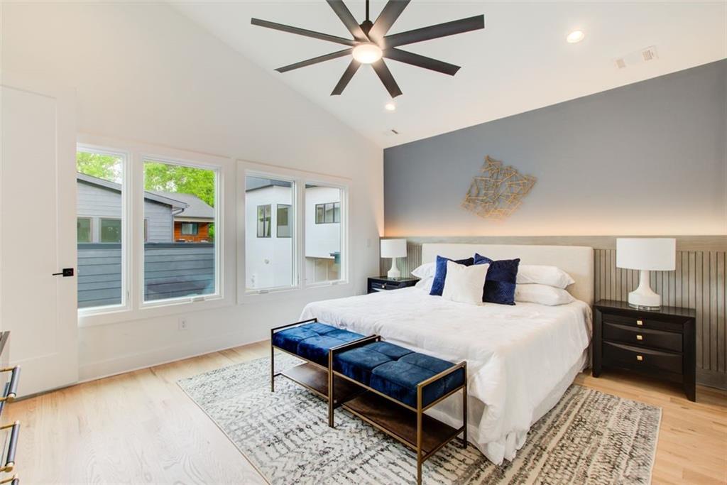 1142 Boulevard Drive NE