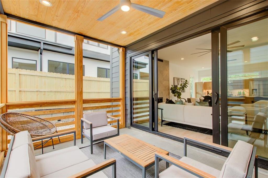 1142 Boulevard Drive NE