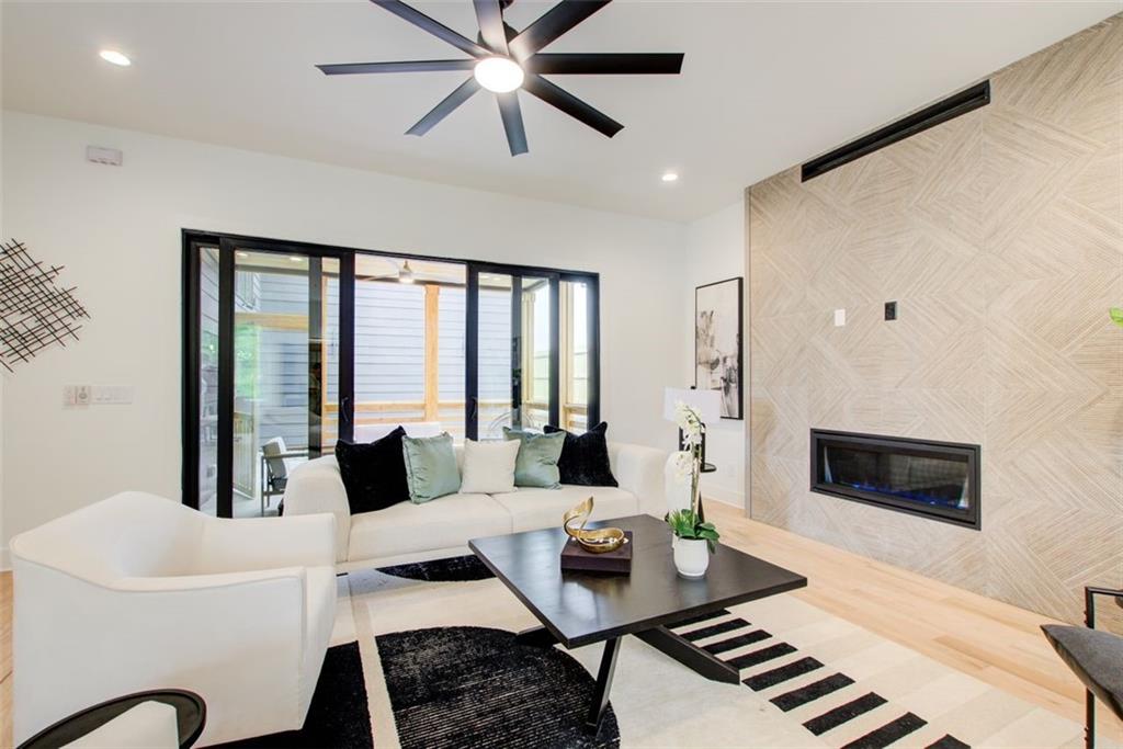 1142 Boulevard Drive NE