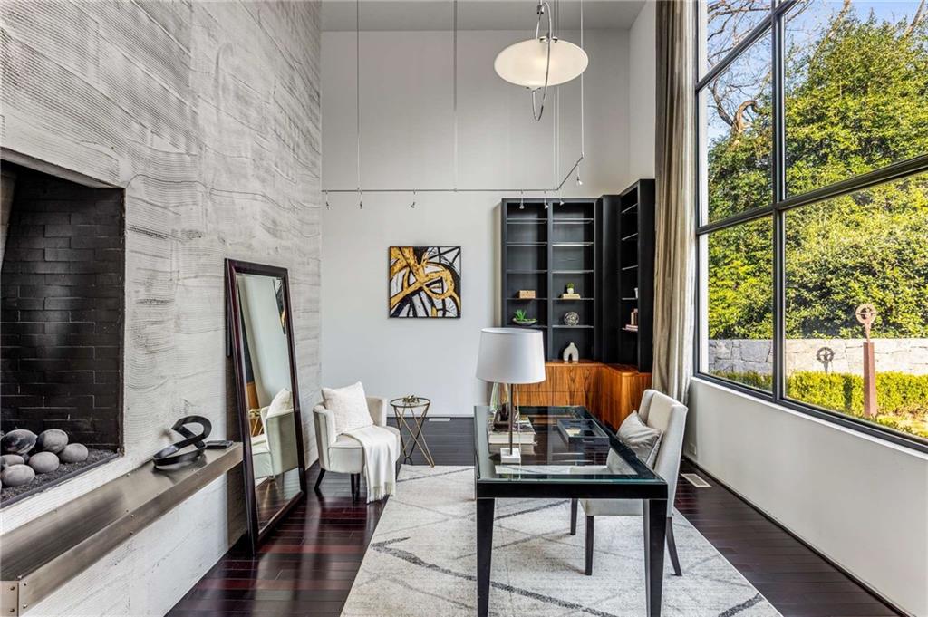 3184 WOOD VALLEY Road NW