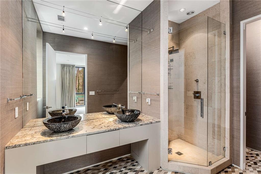 3184 WOOD VALLEY Road NW