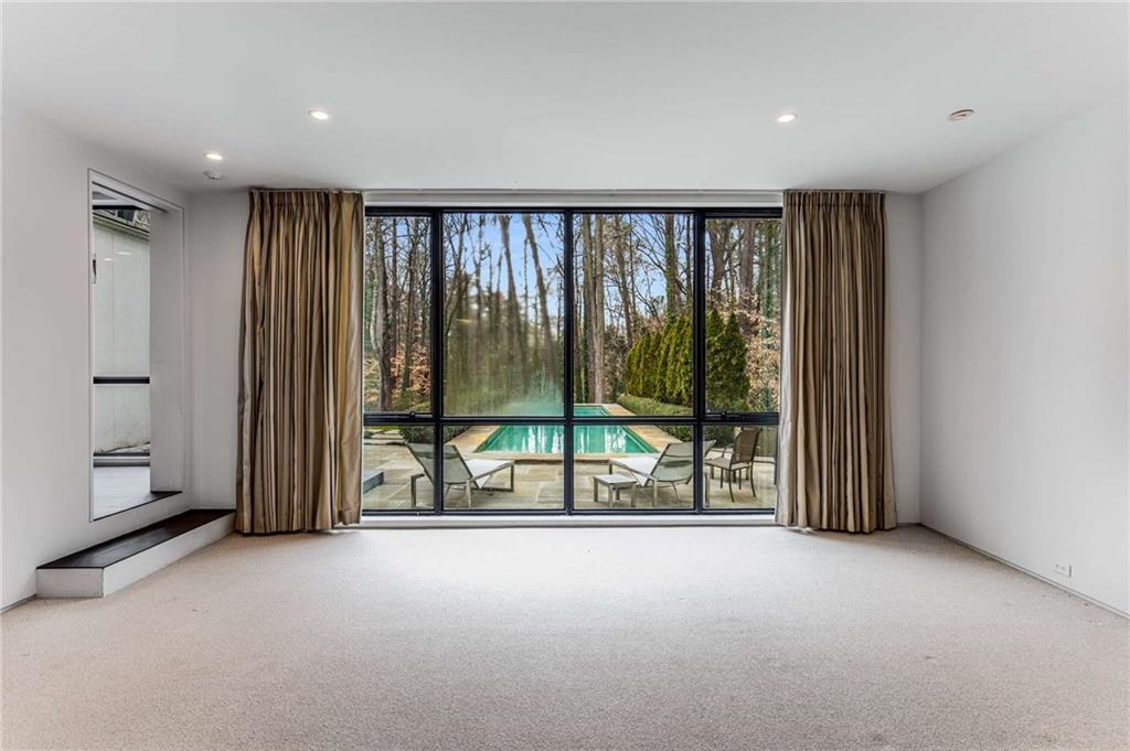 3184 WOOD VALLEY Road NW