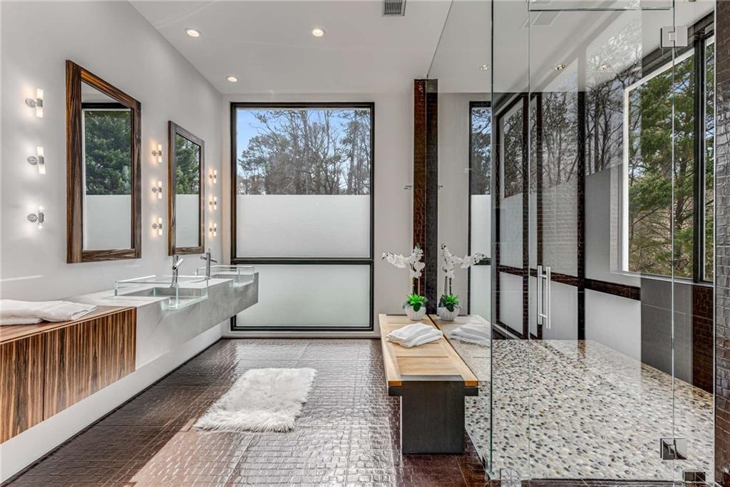 3184 WOOD VALLEY Road NW