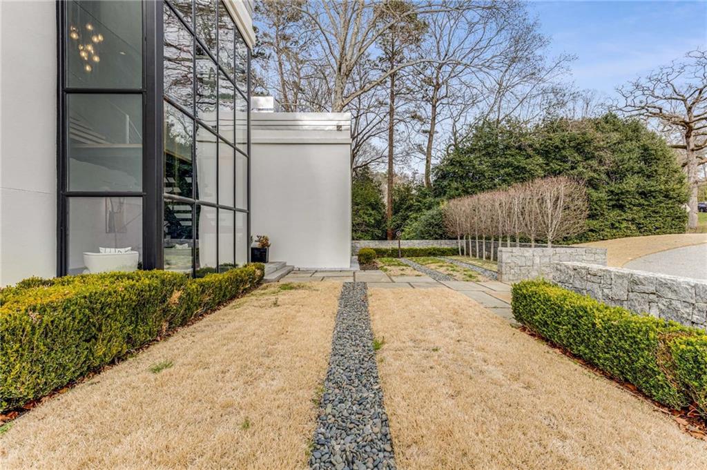 3184 WOOD VALLEY Road NW