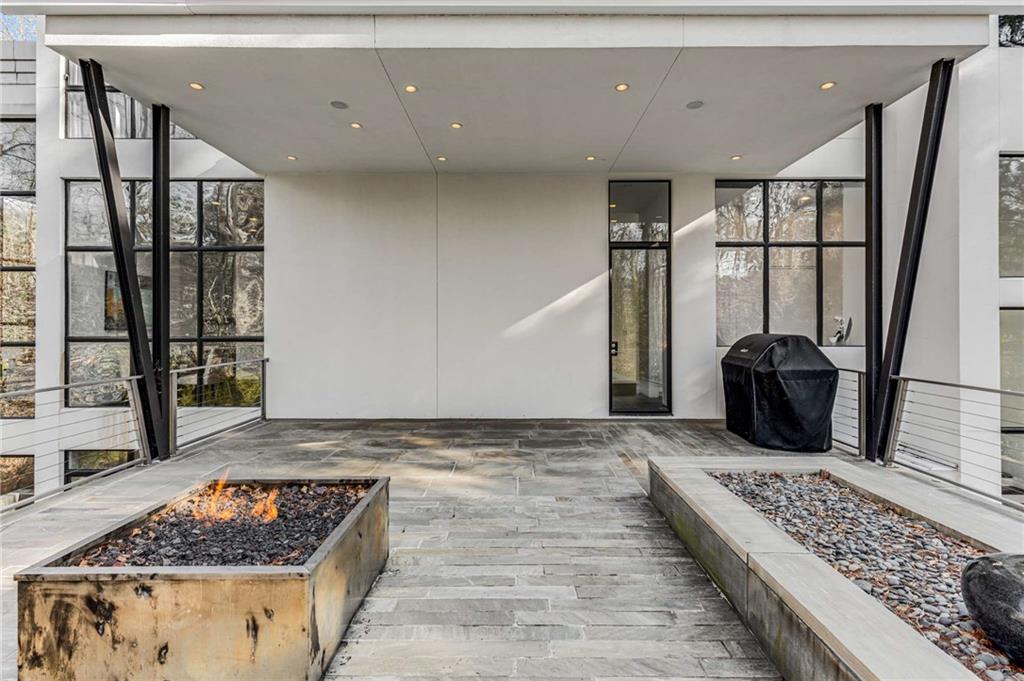 3184 WOOD VALLEY Road NW