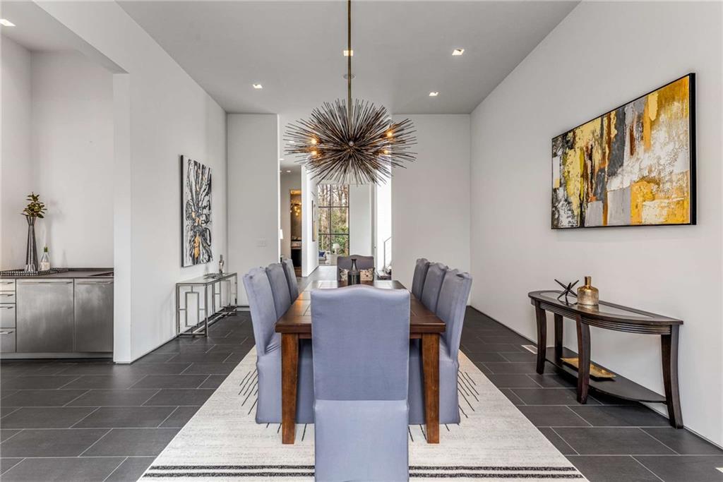 3184 WOOD VALLEY Road NW