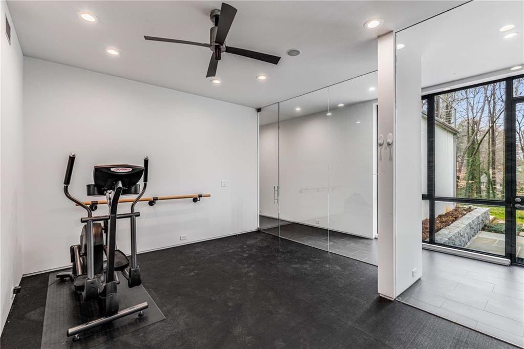 3184 WOOD VALLEY Road NW