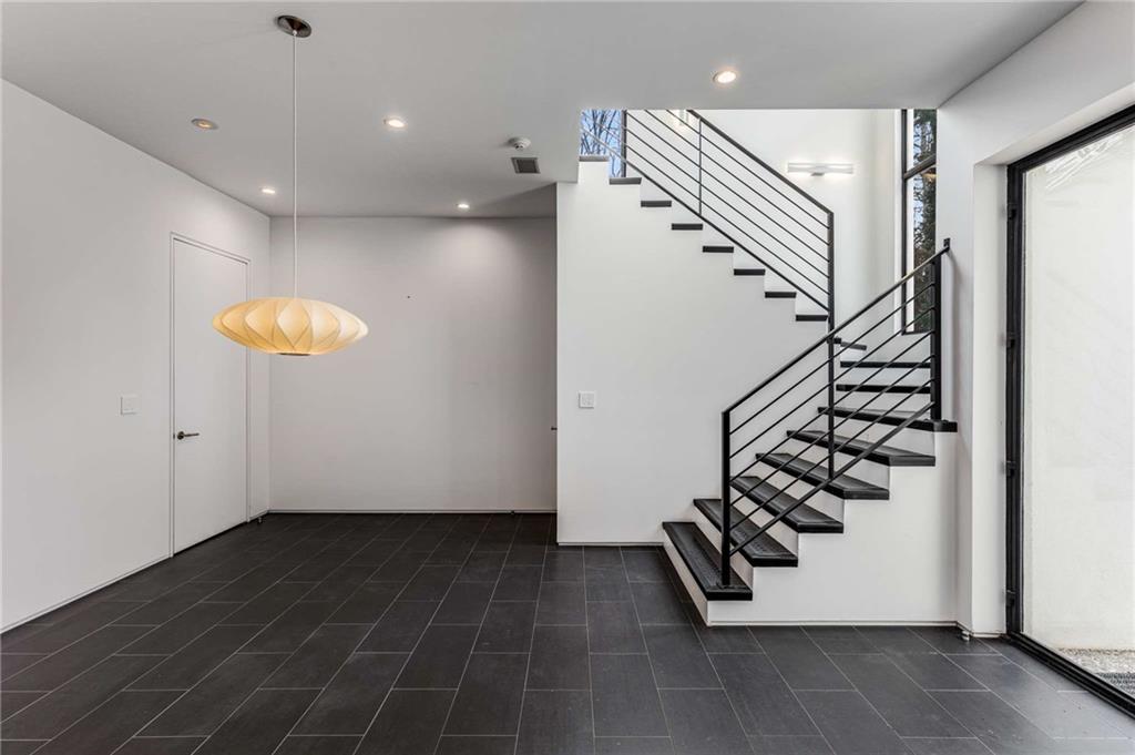 3184 WOOD VALLEY Road NW