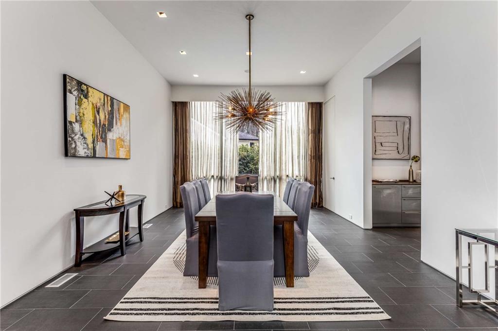 3184 WOOD VALLEY Road NW