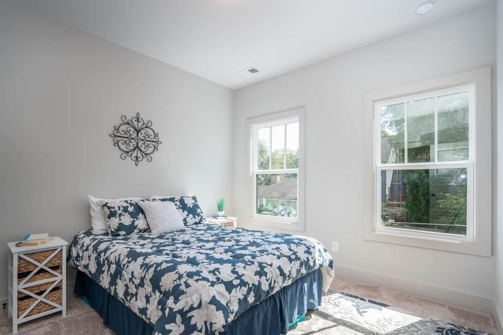 1190 WYLIE Street SE