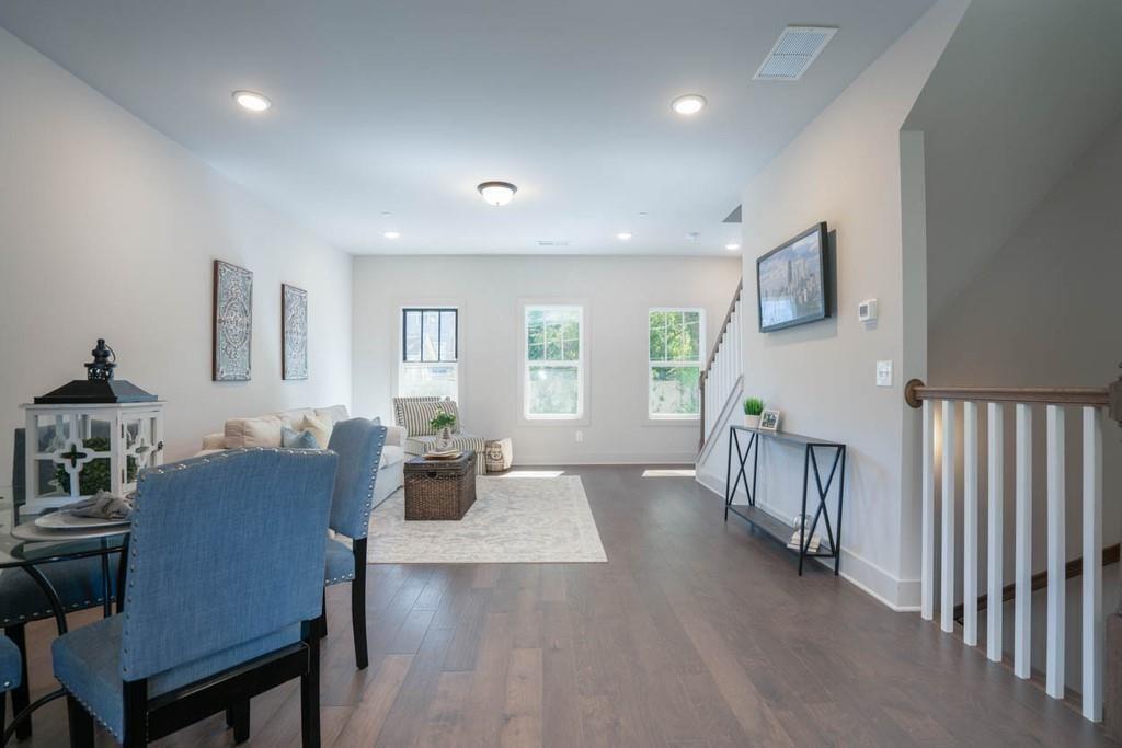 1190 WYLIE Street SE