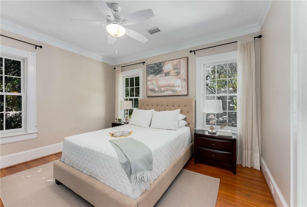 1272 OAKDALE Road NE