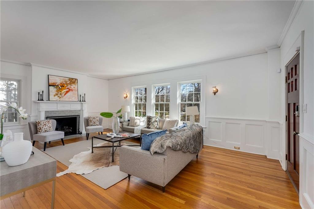 1272 OAKDALE Road NE