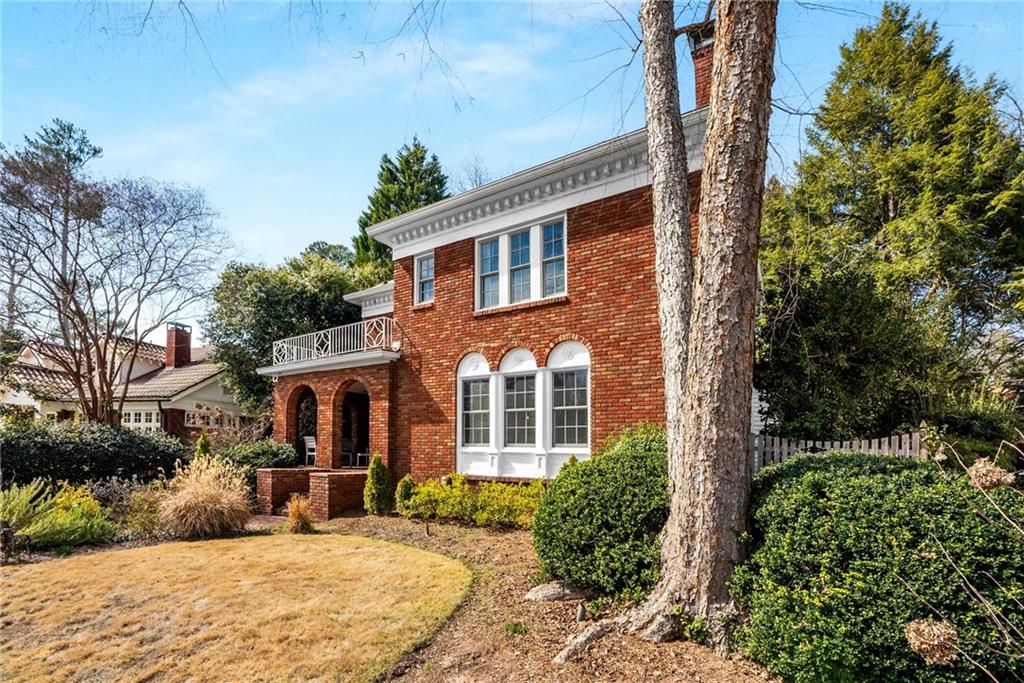 1272 OAKDALE Road NE