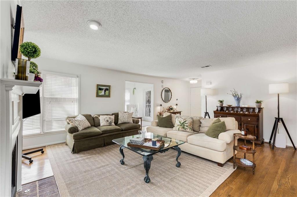 402 BAINBRIDGE Drive