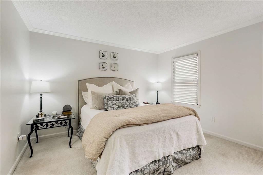 402 BAINBRIDGE Drive