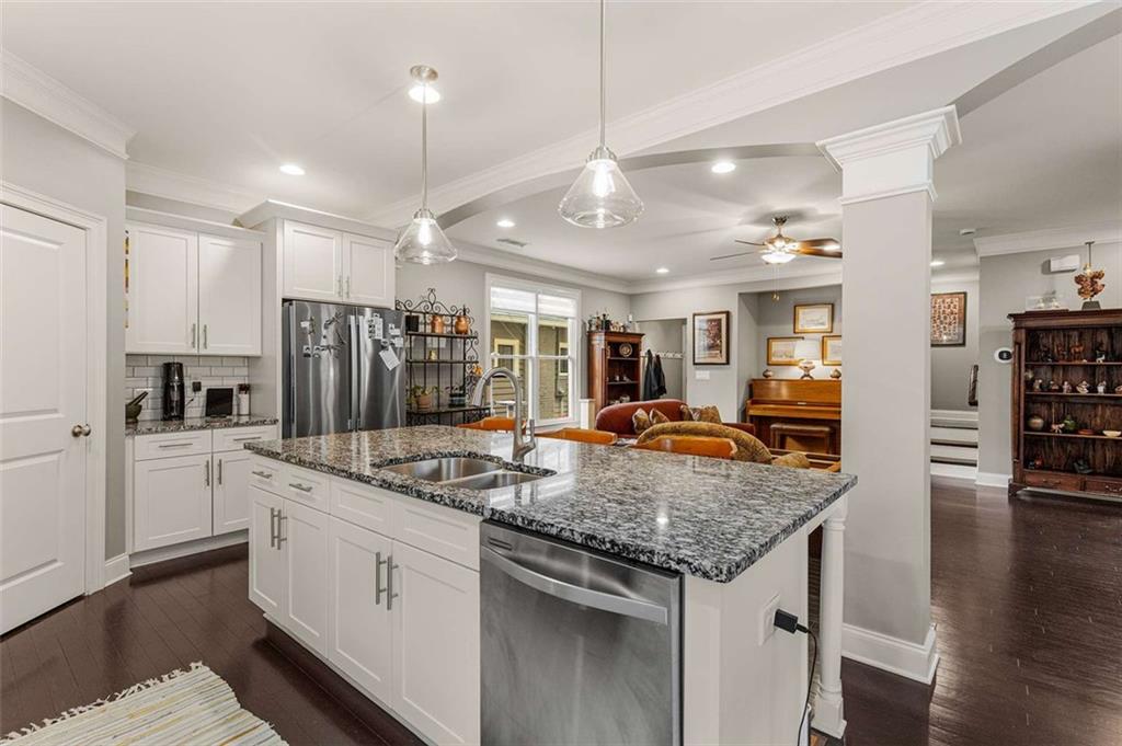 357 MURRAY HILL Avenue NE