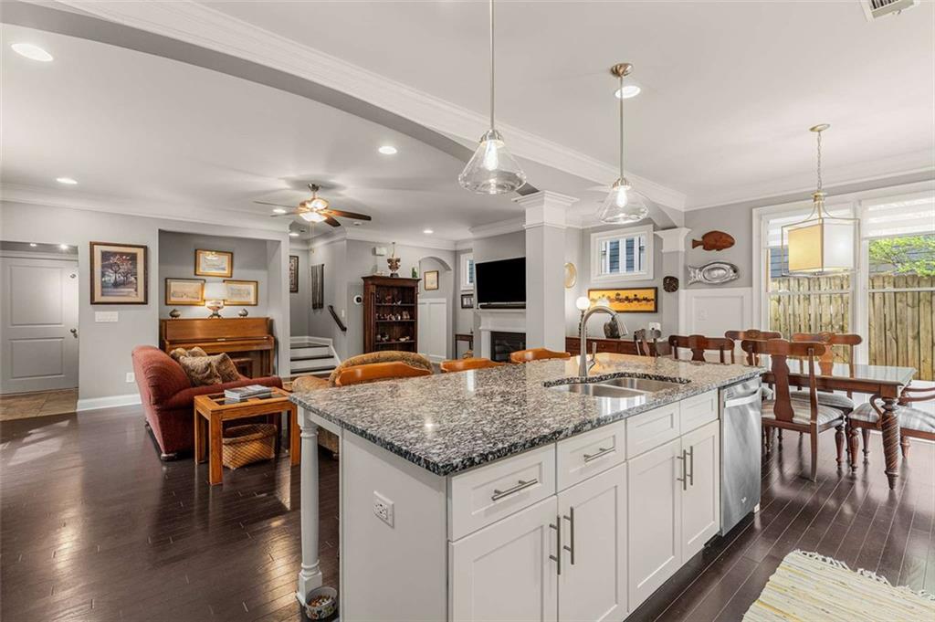 357 MURRAY HILL Avenue NE