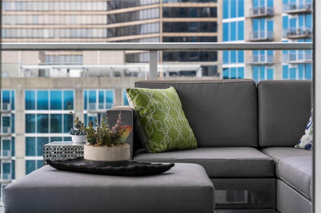 45 IVAN ALLEN JR Boulevard NW Unit 1702