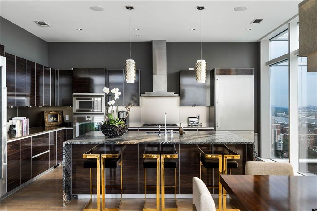 45 IVAN ALLEN JR Boulevard NW Unit 1702