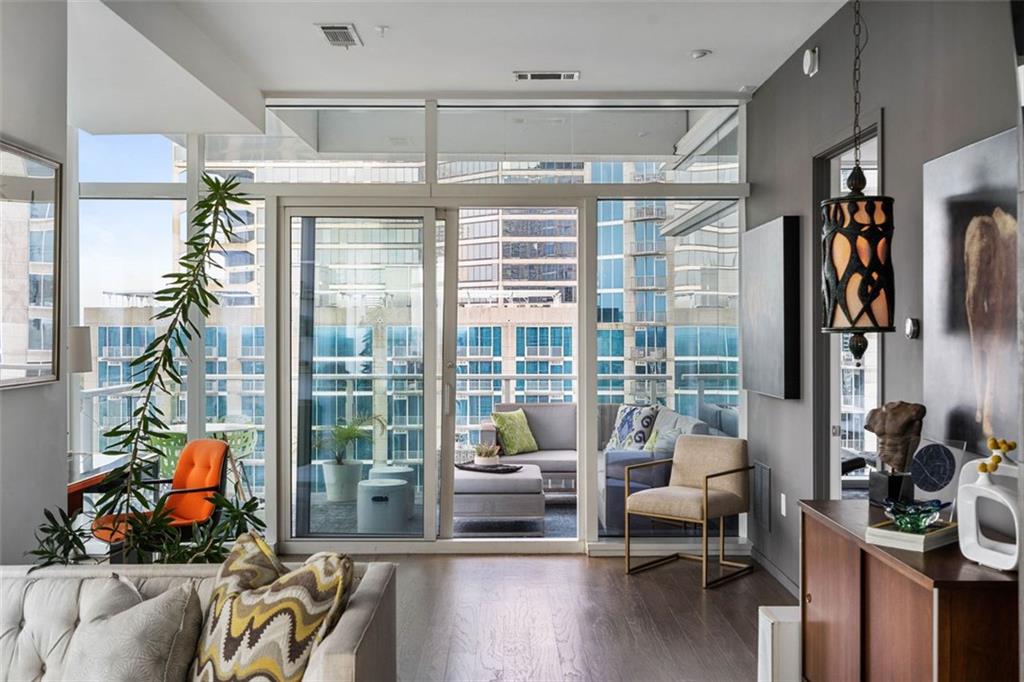 45 IVAN ALLEN JR Boulevard NW Unit 1702