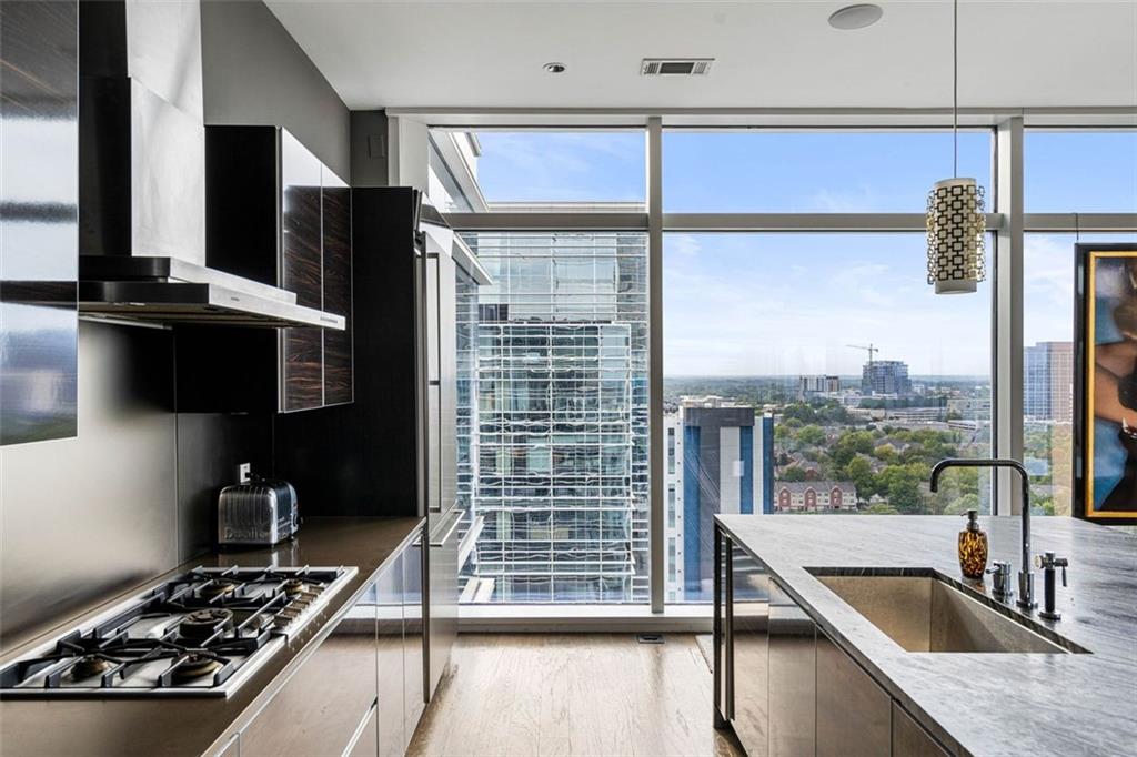 45 IVAN ALLEN JR Boulevard NW Unit 1702