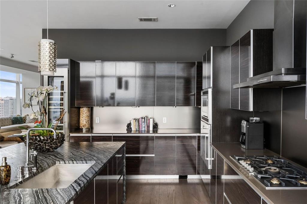 45 IVAN ALLEN JR Boulevard NW Unit 1702