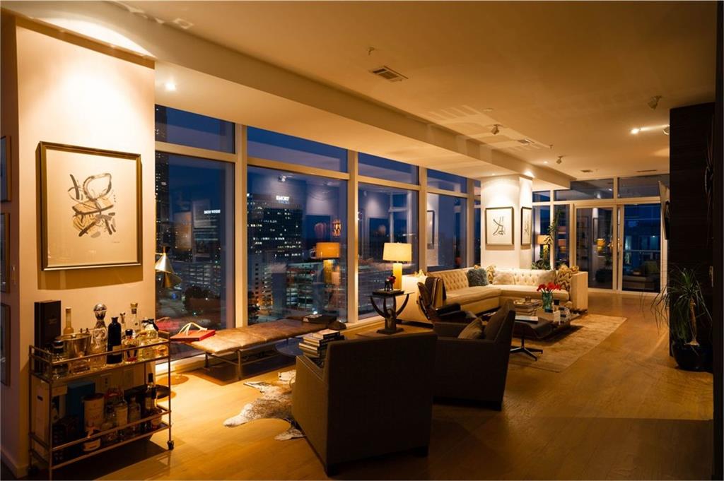 45 IVAN ALLEN JR Boulevard NW Unit 1702