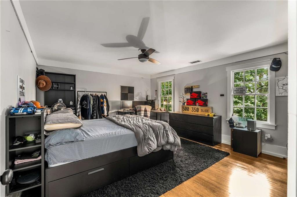 3833 BYRNWYCK Place NE