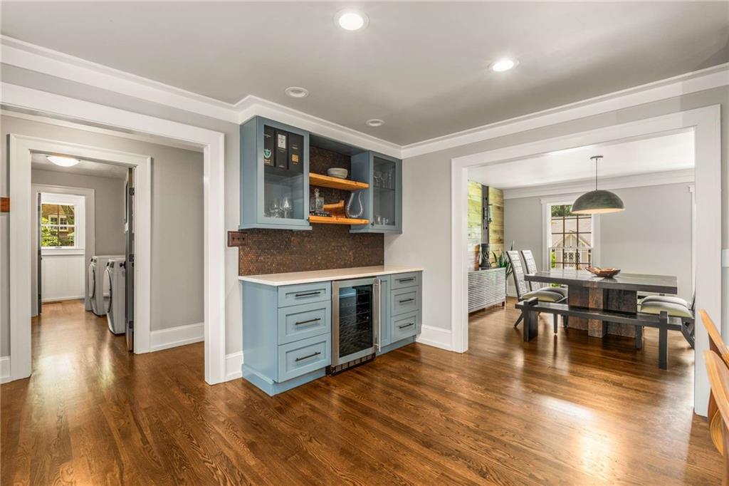 3833 BYRNWYCK Place NE