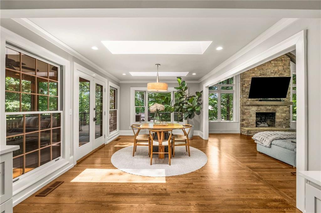 3833 BYRNWYCK Place NE