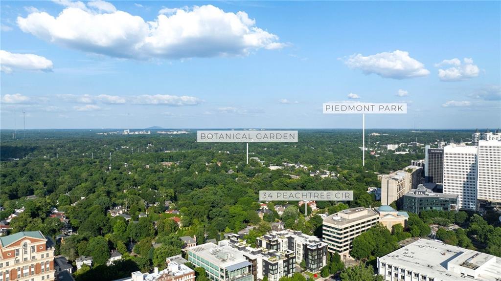 34 PEACHTREE Circle NE