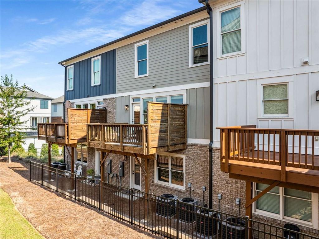 370 THRASHER Street Unit 2