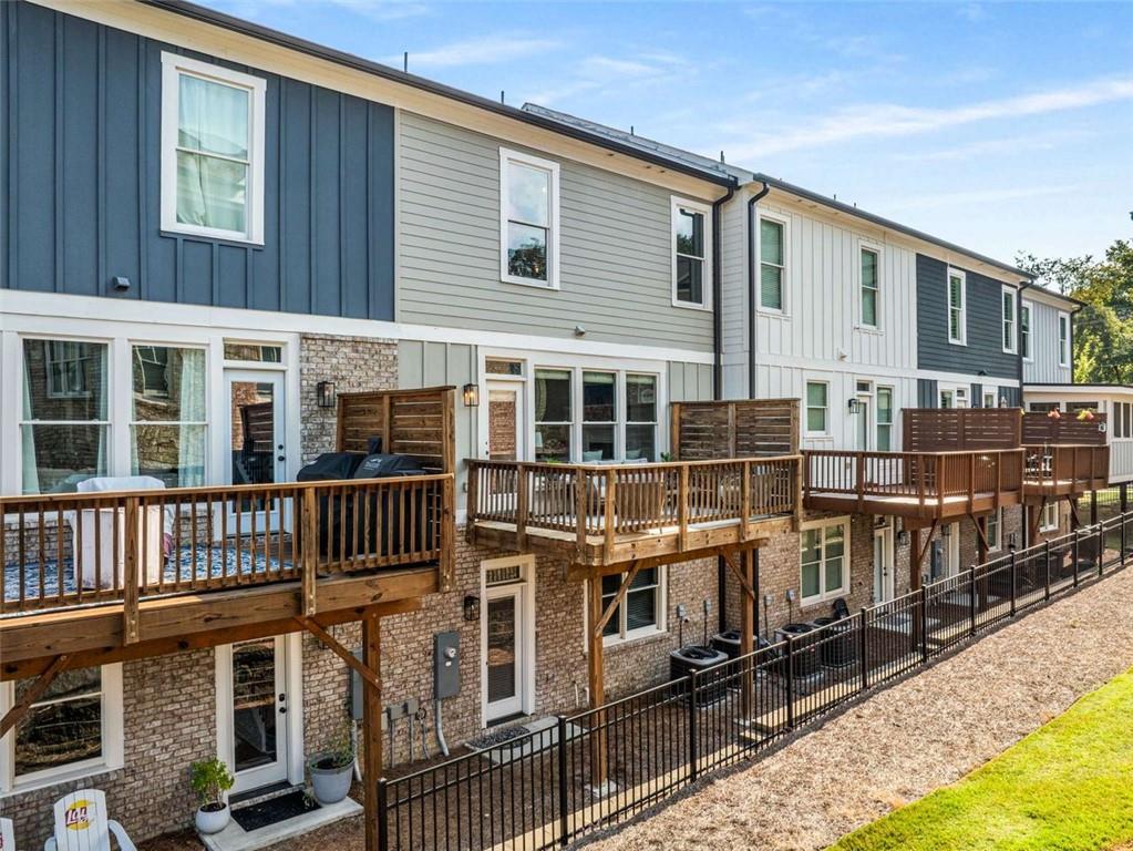 370 THRASHER Street Unit 2